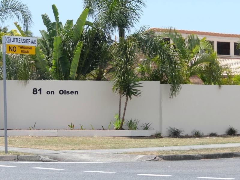 Unit 3/81 Olsen Avenue, Labrador QLD 4215