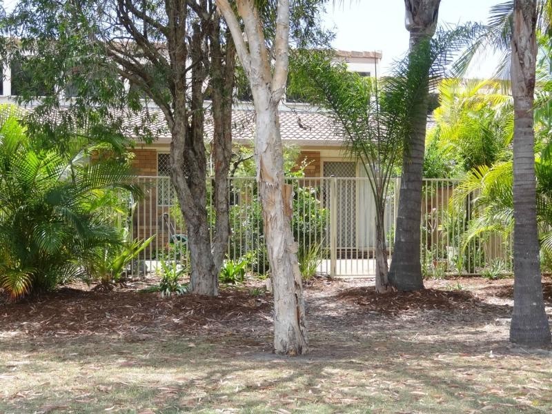 Unit 3/81 Olsen Avenue, Labrador QLD 4215
