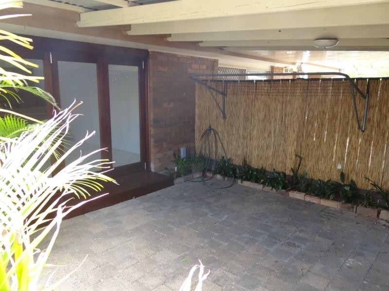 Unit 3/81 Olsen Avenue, Labrador QLD 4215
