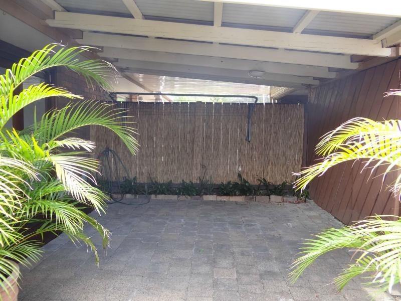 Unit 3/81 Olsen Avenue, Labrador QLD 4215