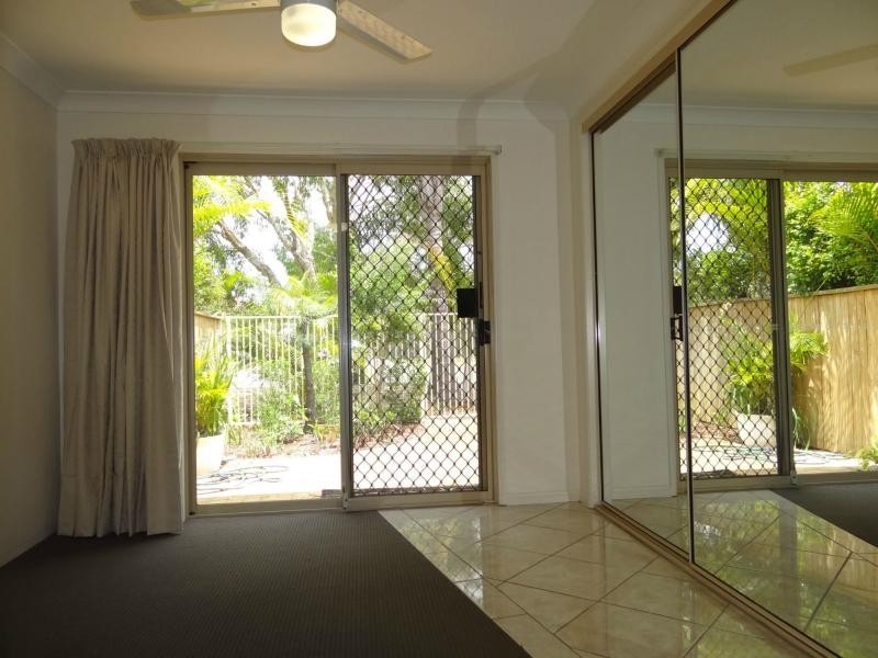 Unit 3/81 Olsen Avenue, Labrador QLD 4215
