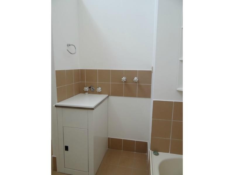 Unit 3/81 Olsen Avenue, Labrador QLD 4215