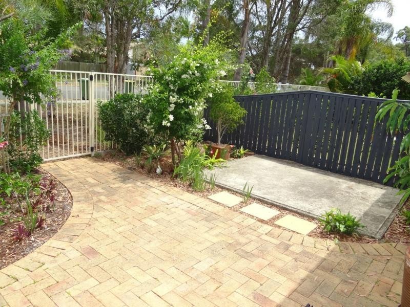 Unit 3/81 Olsen Avenue, Labrador QLD 4215