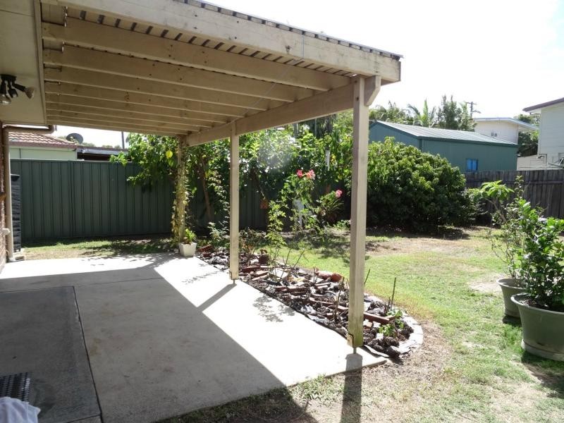 135 Kumbari Avenue, Labrador QLD 4215