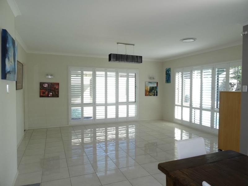 33 York Creek Crescent, The Observatory, Reedy Creek QLD 4227