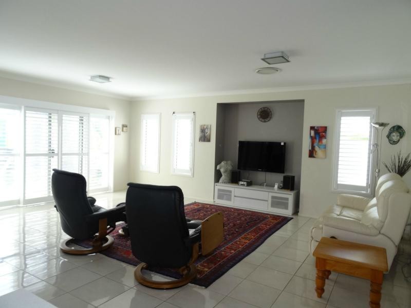 33 York Creek Crescent, The Observatory, Reedy Creek QLD 4227