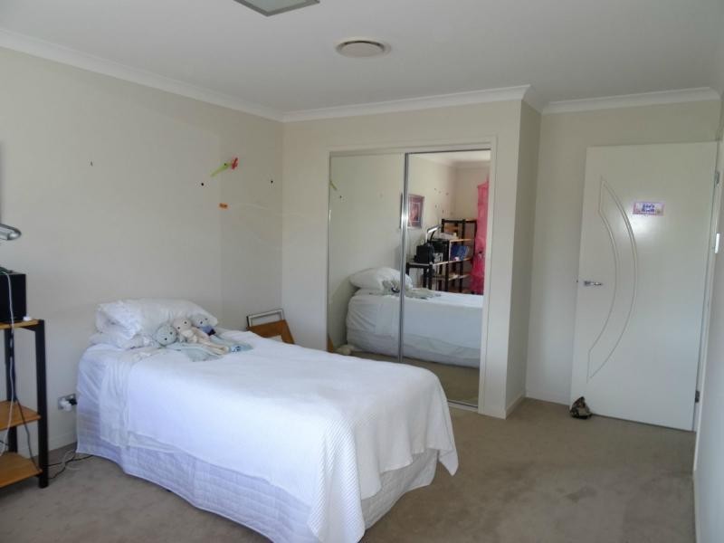 33 York Creek Crescent, The Observatory, Reedy Creek QLD 4227