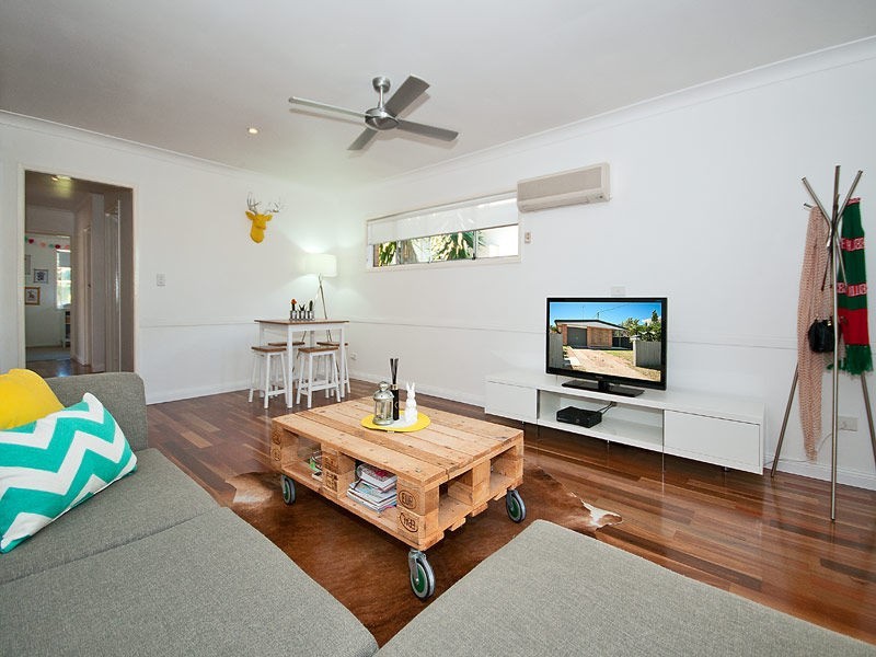 165 Nobby Parade, Miami QLD 4220