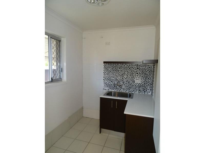 17 Razorbill Street, Burleigh Waters QLD 4220