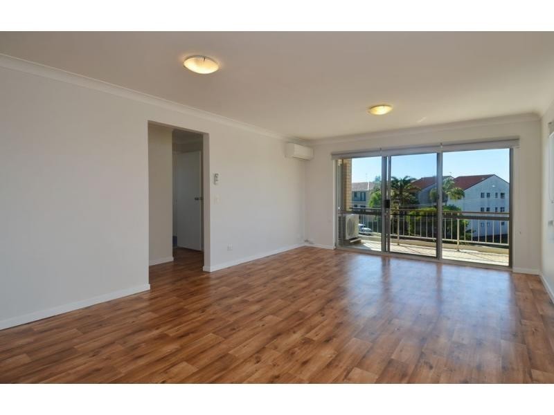 Unit 8/8 Nyrang Avenue, Palm Beach QLD 4221