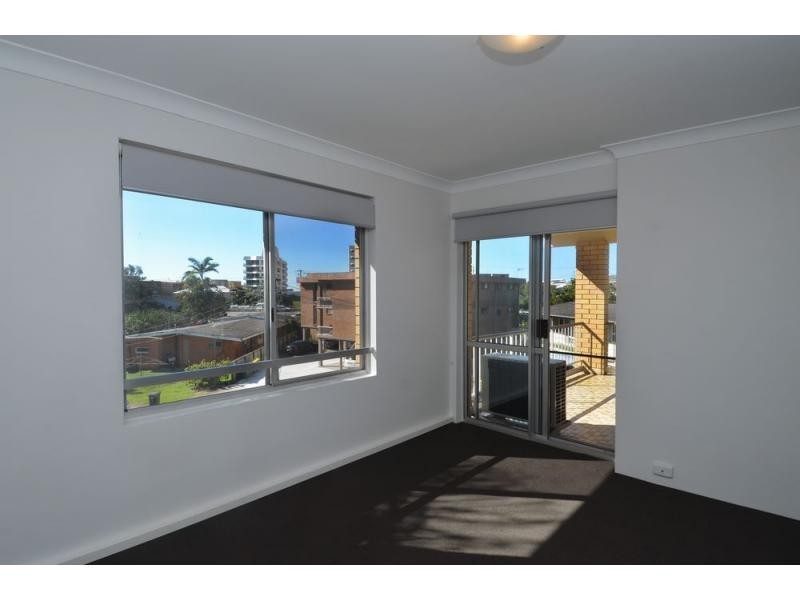 Unit 8/8 Nyrang Avenue, Palm Beach QLD 4221