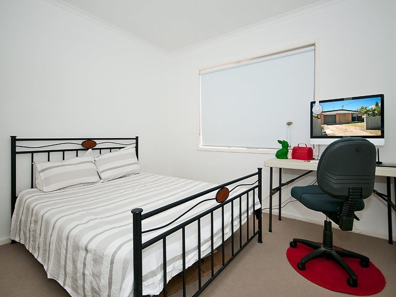 165 Nobby Parade, Miami QLD 4220