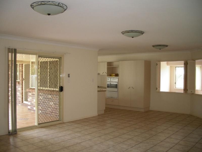 43 Gippsland Drive, The Shores, Helensvale QLD 4212