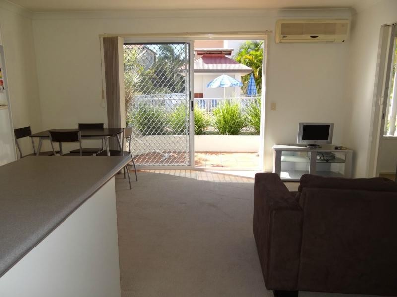 Unit 21/18 Lloyd Street, Southport QLD 4215