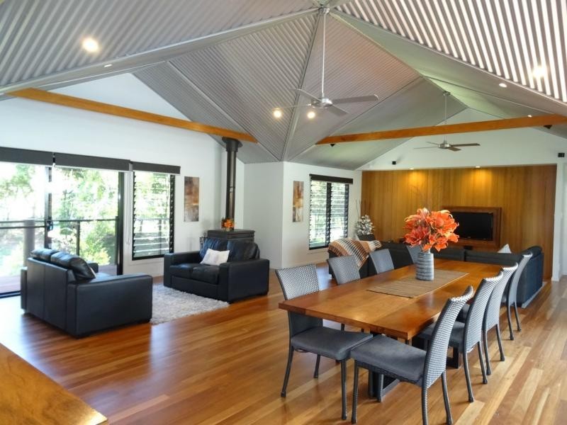 2 STOCKYARD Court, Tallebudgera QLD 4228