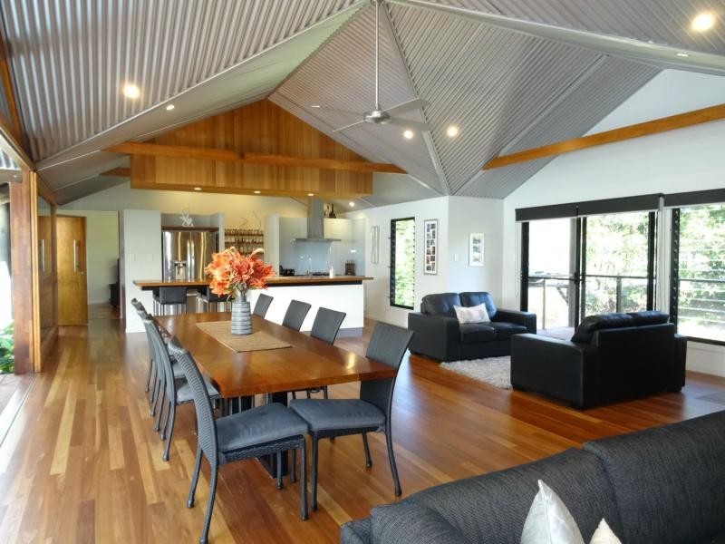 2 STOCKYARD Court, Tallebudgera QLD 4228