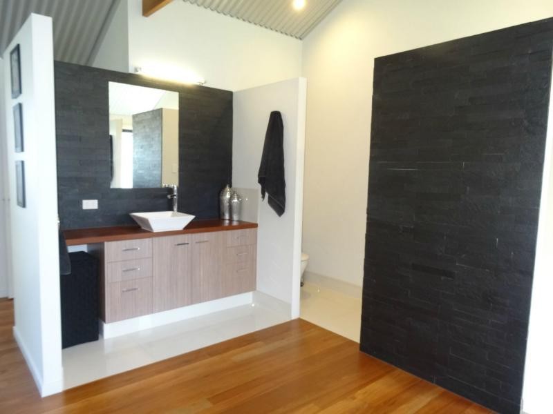 2 STOCKYARD Court, Tallebudgera QLD 4228