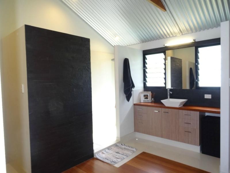 2 STOCKYARD Court, Tallebudgera QLD 4228