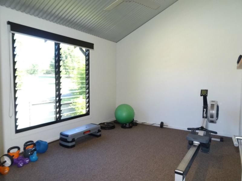 2 STOCKYARD Court, Tallebudgera QLD 4228