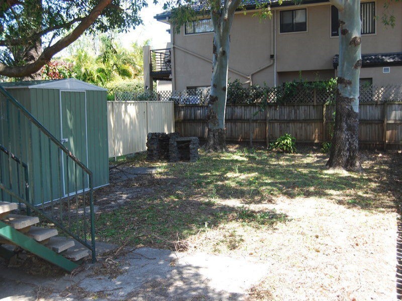 Duplex 1/44 Cypress Terrace, Palm Beach QLD 4221