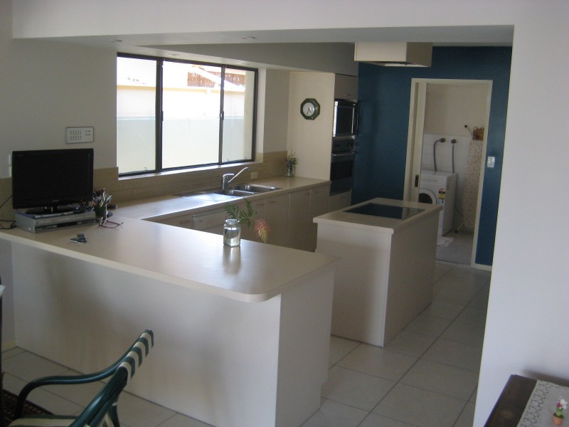 81 Gibraltar Dr, Isle Of Capri QLD 4217