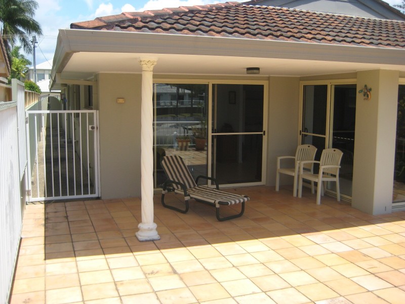 81 Gibraltar Dr, Isle Of Capri QLD 4217