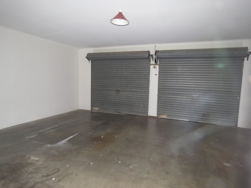 4 Yalgoo Ct, Mermaid Waters QLD 4218