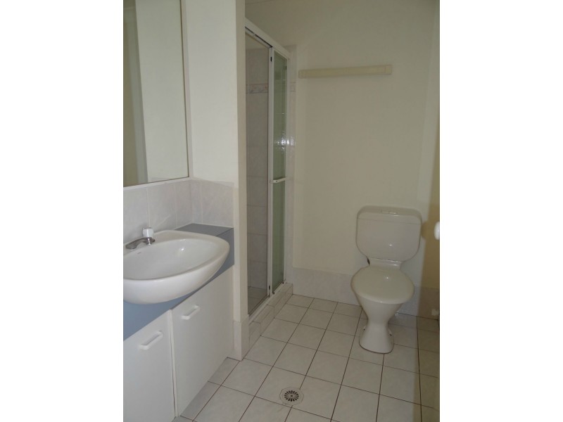 21, Lot 1/16-18 Lloyd Street, Southport QLD 4215