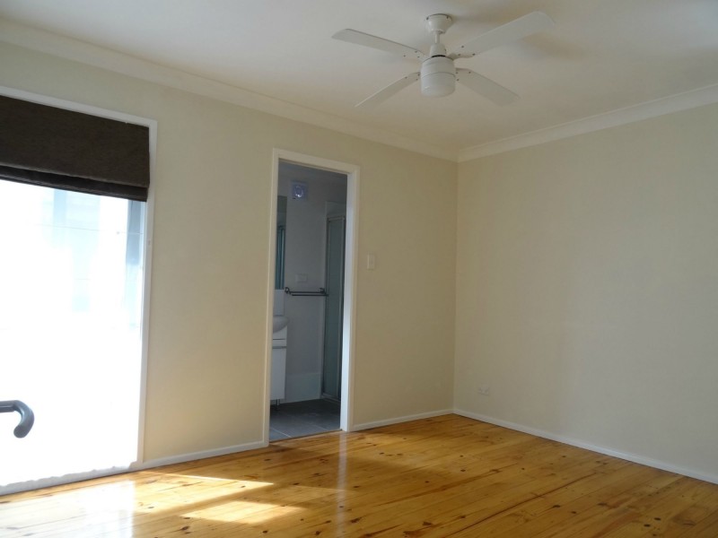 1/21 Clinton Avenue, Burleigh Waters QLD 4220