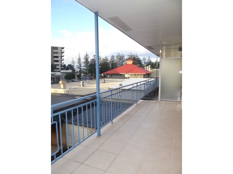 11/1740 Gold Coast Highway, Burleigh Heads QLD 4220