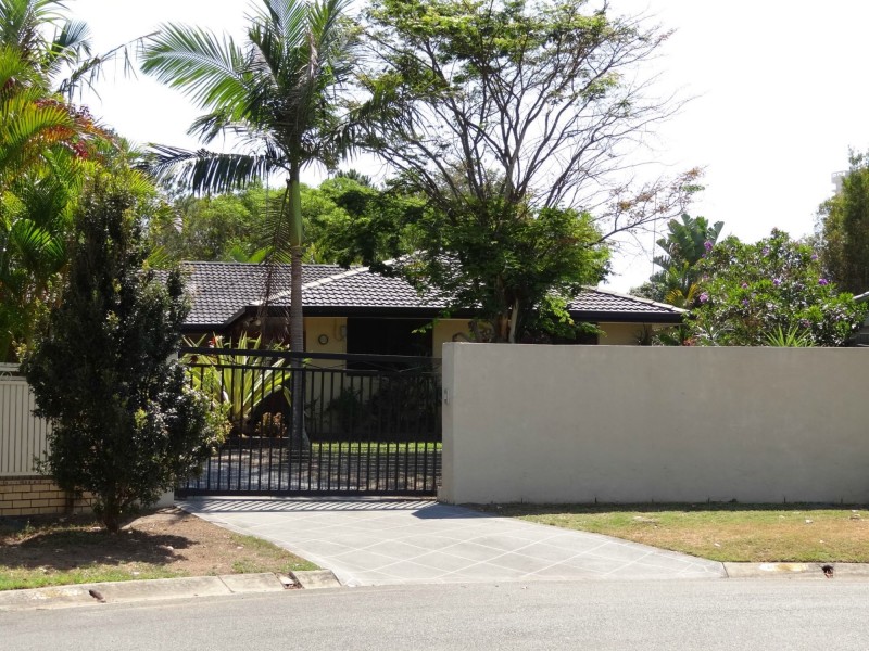 6 Condor Court, Burleigh Waters QLD 4220