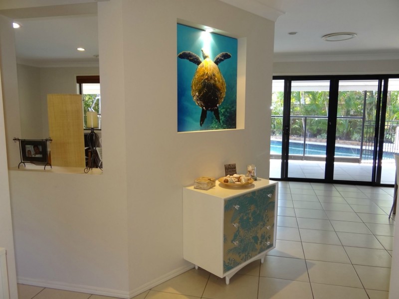 6 Condor Court, Burleigh Waters QLD 4220