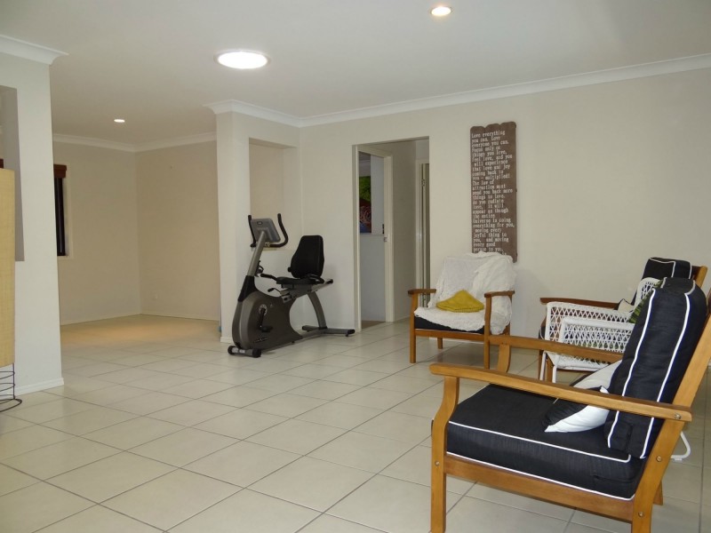 6 Condor Court, Burleigh Waters QLD 4220