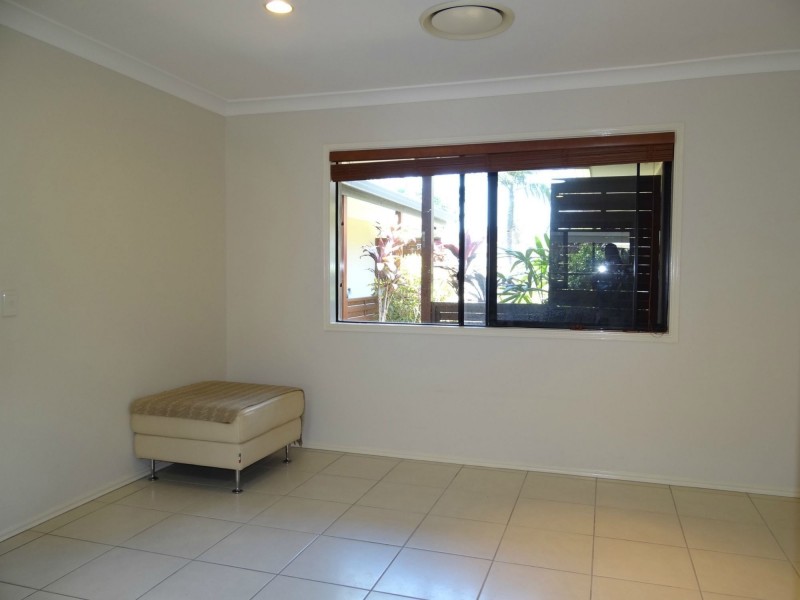 6 Condor Court, Burleigh Waters QLD 4220