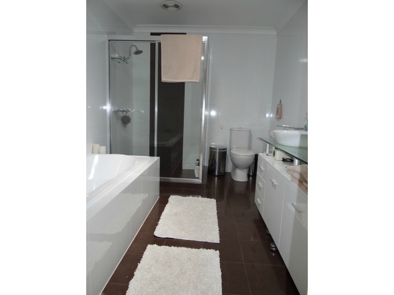 6 Condor Court, Burleigh Waters QLD 4220