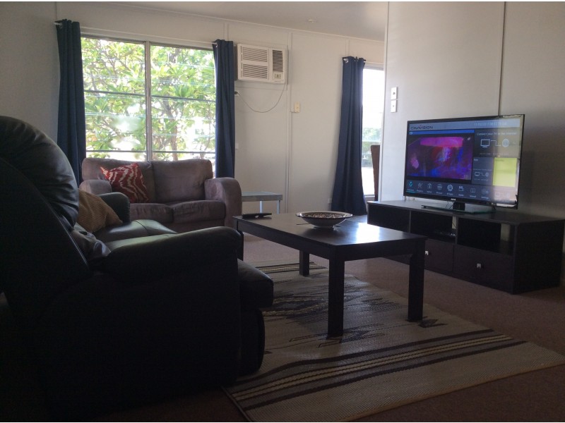 25 Bean St, Blackwater QLD 4717