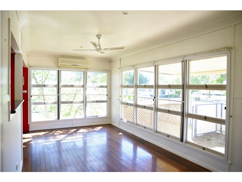 13 Boonery Street, Blackwater QLD 4717