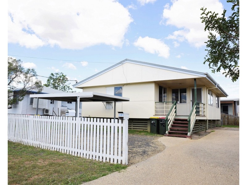 1/21 Gidyea St, Blackwater QLD 4717