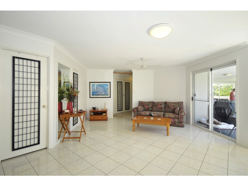 33 Banff Ct, Robina QLD 4226