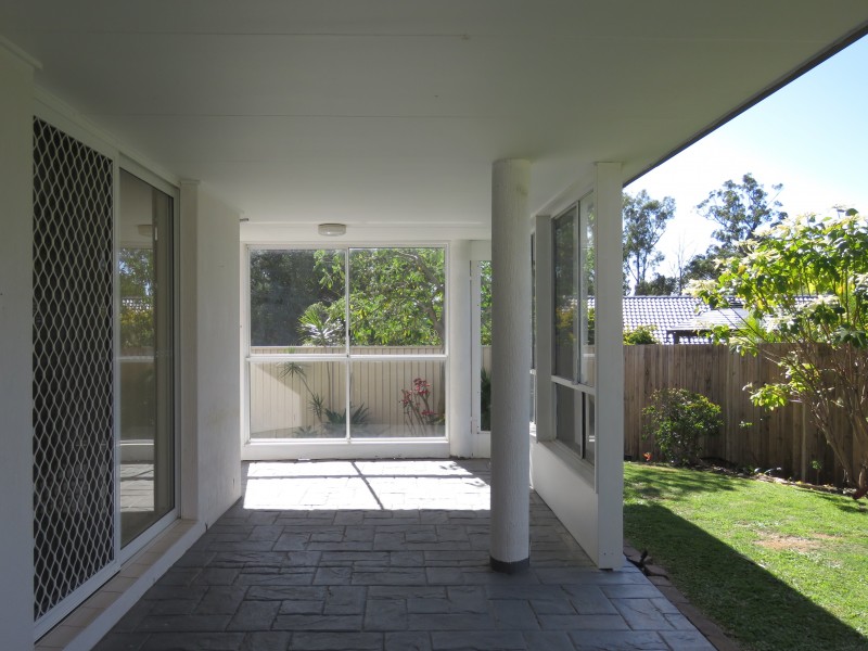 33 Banff Ct, Robina QLD 4226
