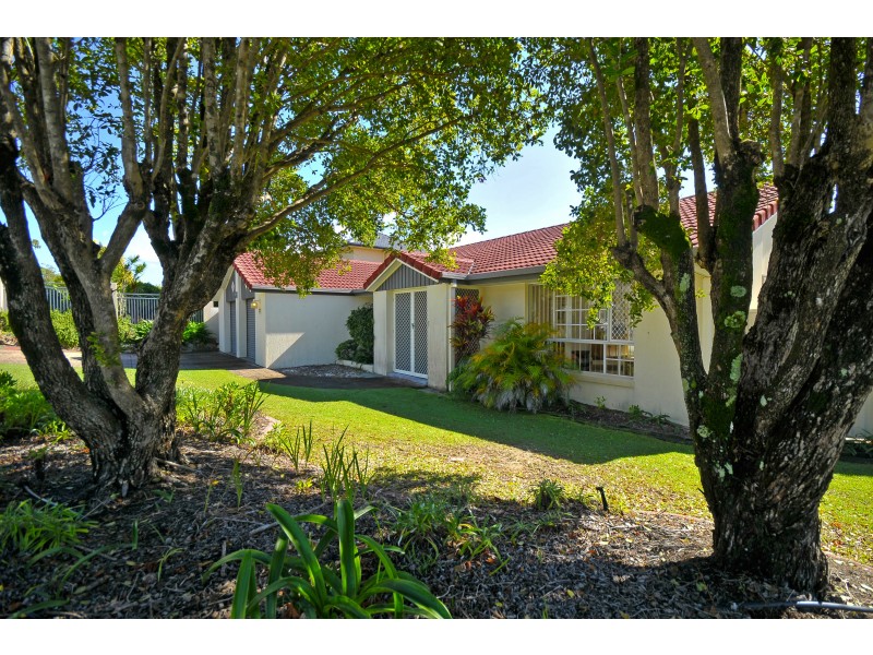 33 Banff Ct, Robina QLD 4226