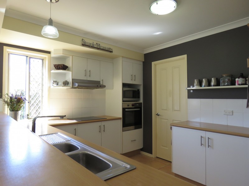 37 Lindfield St, Parkinson QLD 4115