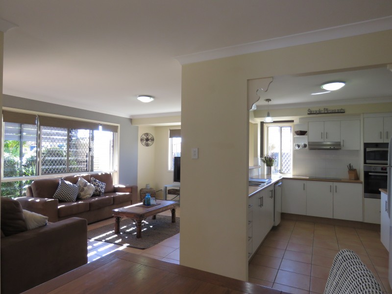 37 Lindfield St, Parkinson QLD 4115