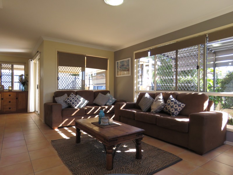 37 Lindfield St, Parkinson QLD 4115