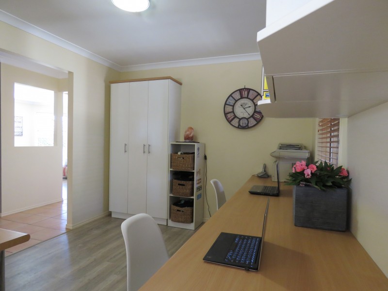 37 Lindfield St, Parkinson QLD 4115