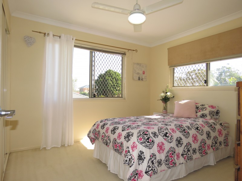 37 Lindfield St, Parkinson QLD 4115