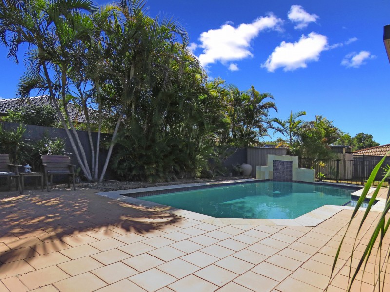 37 Lindfield St, Parkinson QLD 4115