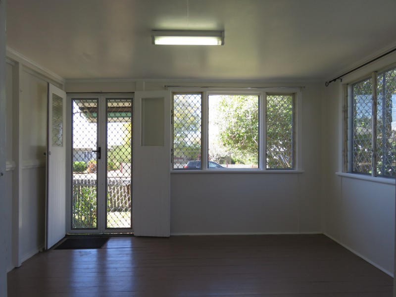 10 Nathan St, East Ipswich QLD 4305