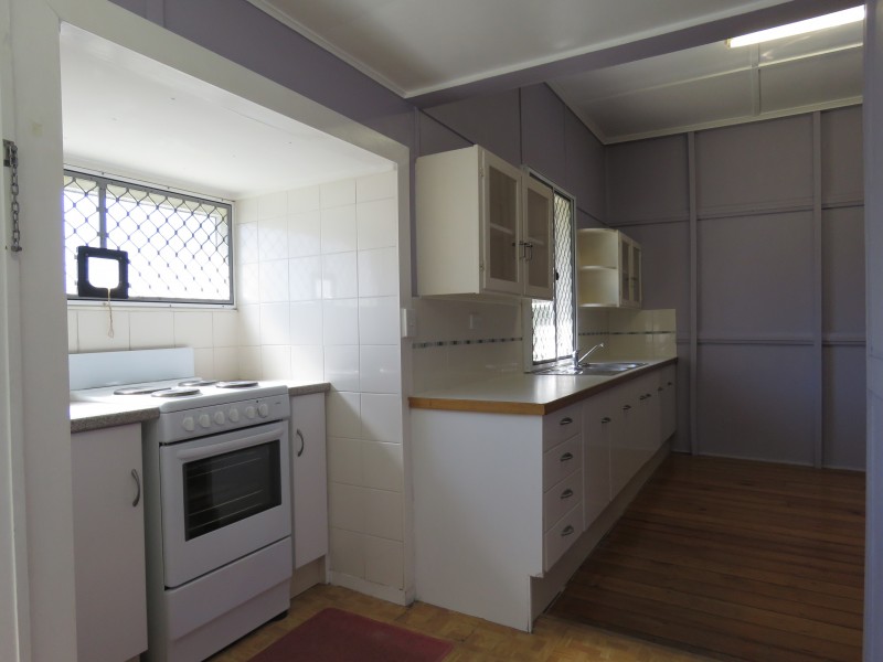 10 Nathan St, East Ipswich QLD 4305