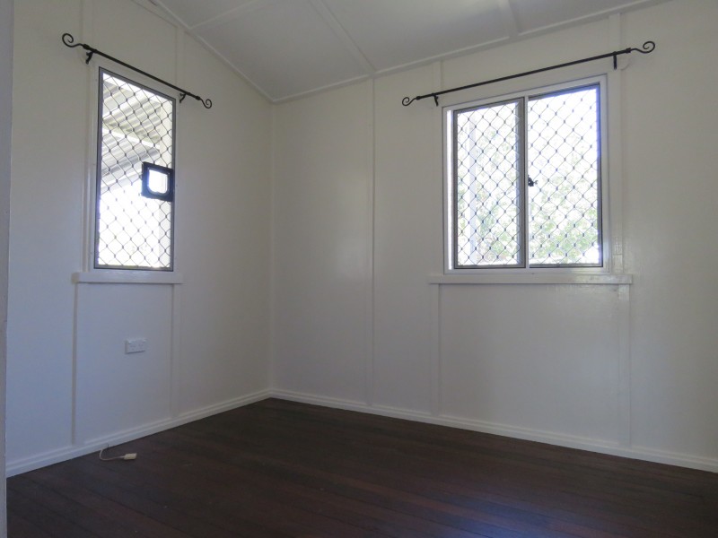 10 Nathan St, East Ipswich QLD 4305